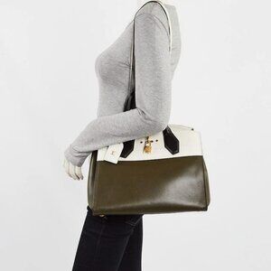 Louis Vuitton White/Green Leather City Steamer MM Bag